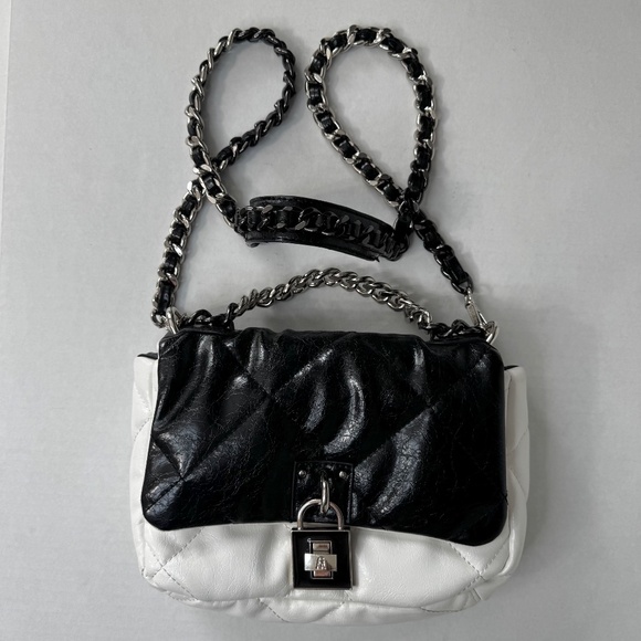 STEVE MADDEN BCookie Black/White Crossbody/Handbag/Quilted-Puffy/Faux Leather - Picture 2 of 14